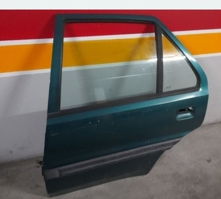Porta trazeira citroen saxo