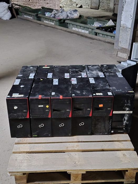 Лот системних блоків