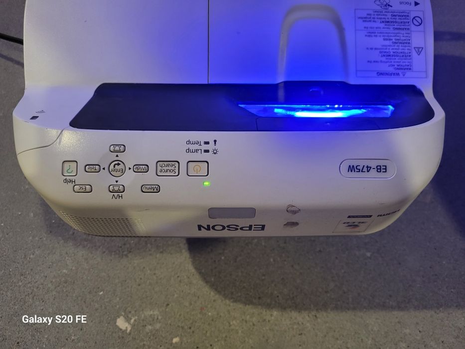 Tablica Interaktywna Smart Board 685 + projektor rzutnik Epson EB 475W