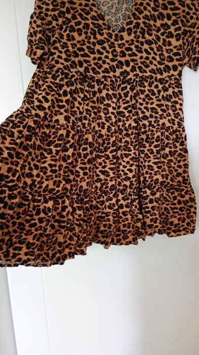 Sukienka w panterkę jak nowa babydoll