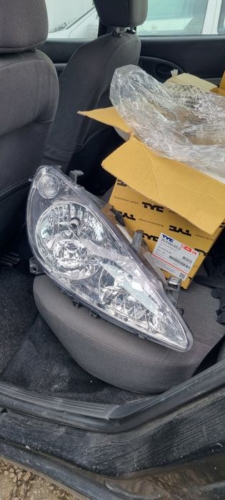 Farol Direito Peugeot 307 Novo