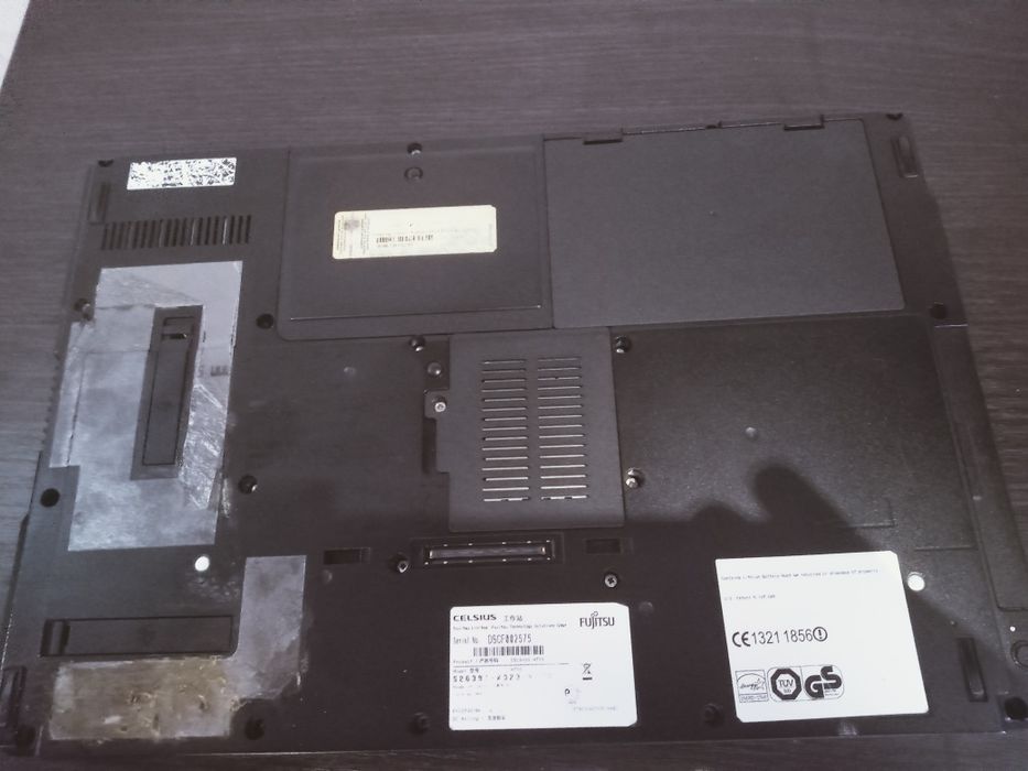 Ноутбук Fugitsu Celsius H710