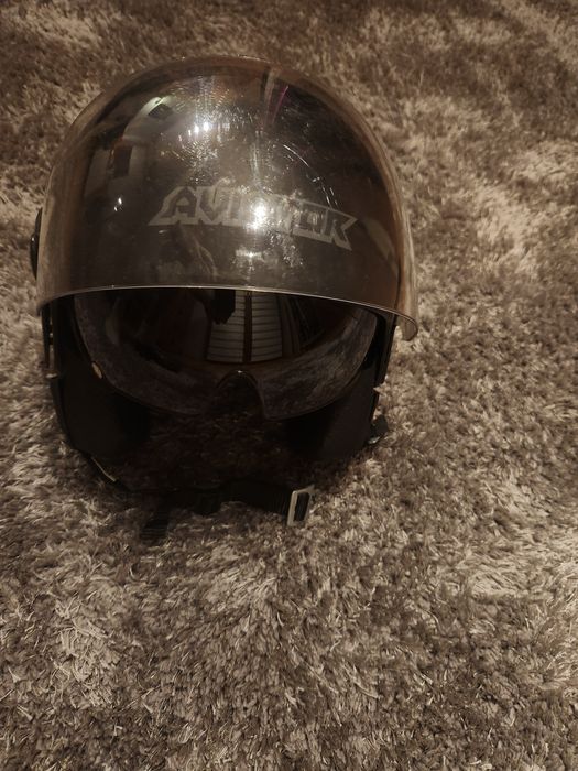 Sprzedam  kask  i akcesoria