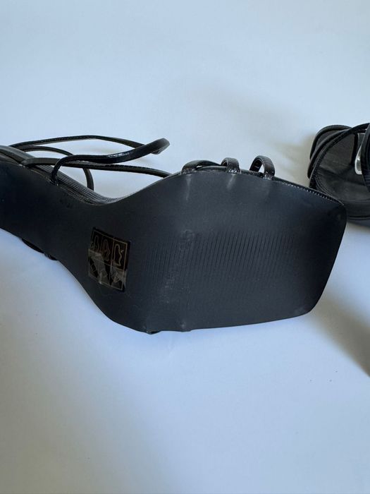 Nowe damskie sandały na obcasie RAID czarne 41