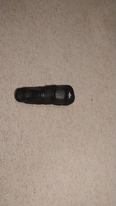 Zbroja i naklolanniki na pitbike