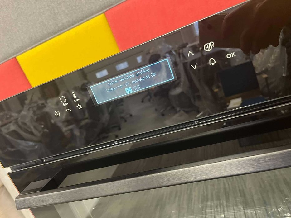Piekarnik elektryczny parowy Electrolux EOC8H31Z nowy SteamCrisp 700