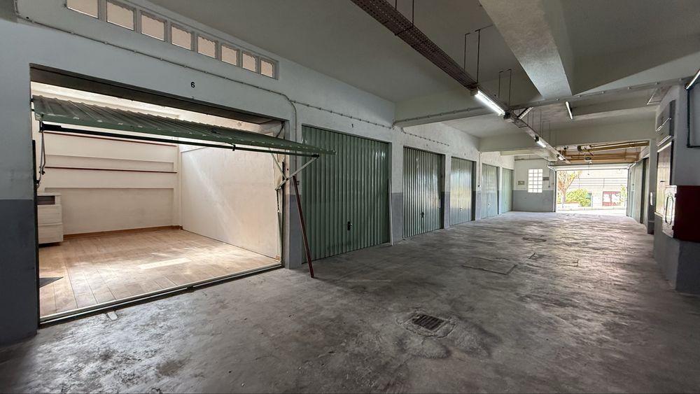 Garagem Box Feijo Arrenda-se
