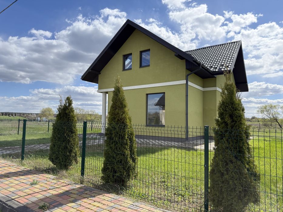 Продаж будинку у Пилиповичах на 9 сотках, закрите КМ
