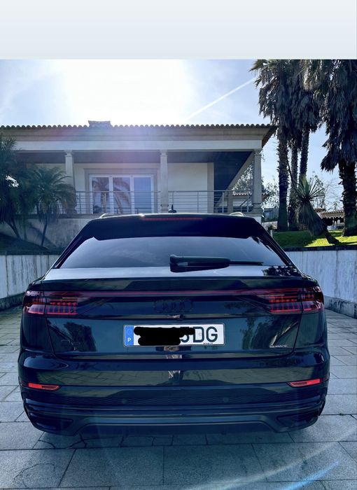 Audi Q8 S line Black