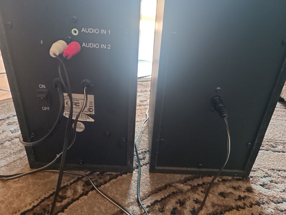 Sprzedam 2 głośniki Genius