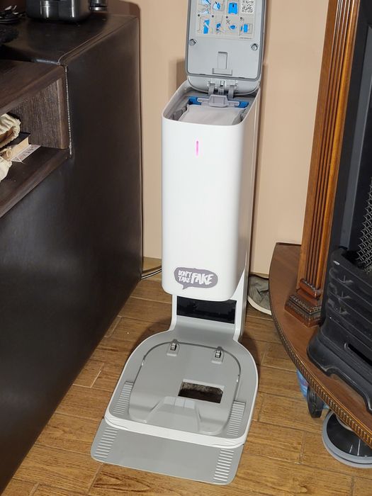 Робот пилосос Samsung JetBot+ VR30T85513W