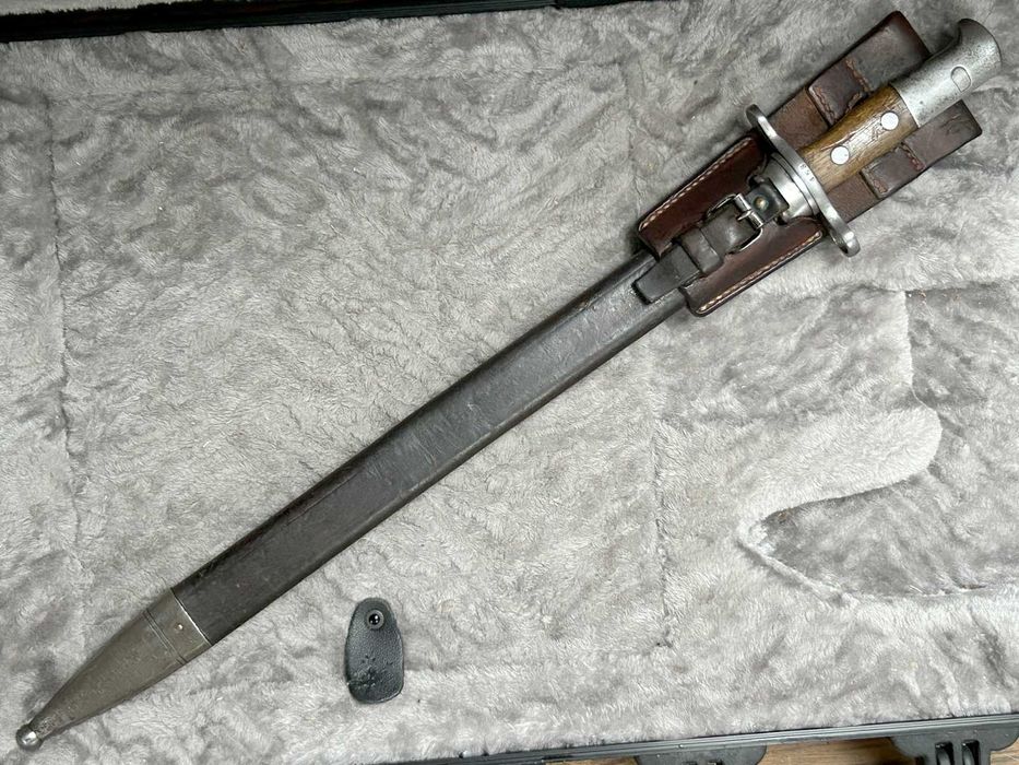 Szwajcarski bagnet z piłą M1914 H. Steimer AG w skórzanej pochwie 1930