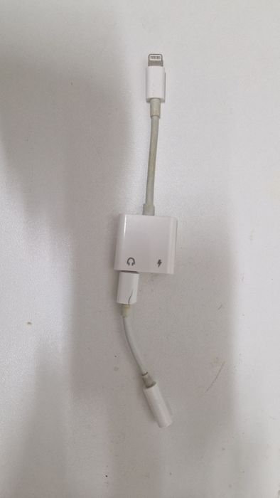 Cabo + Adaptador  para iPhone