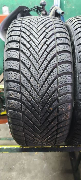 Opony zimowe Pirelli 225/40/18 Jarbet #R58
