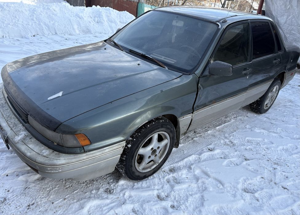 Mitsubishi galant 6 (1987-1992) 1.8 двигун карбіратор є все