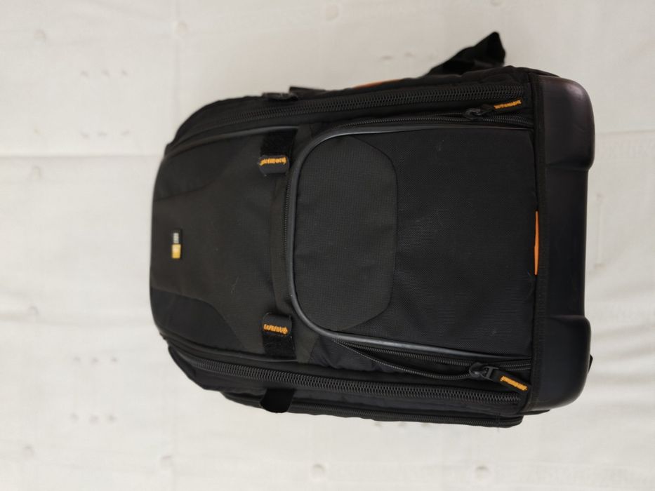 Mochila Fotográfica Case Logic SLRC-206 para Câmara Reflex e Portátil