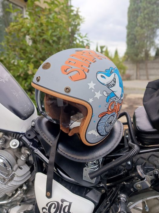 Kask motocyklowy old school z atestem oryginalne malowanie