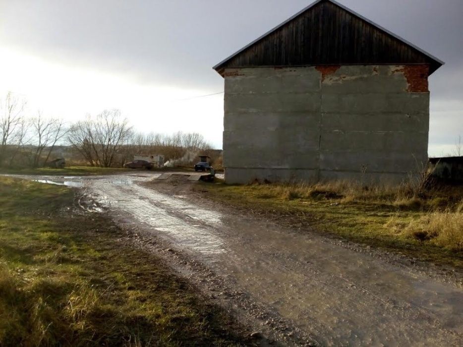 Продаю склад в м.Тлумач Івано-Франківська область