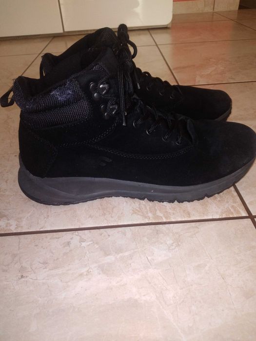 Buty czarne zimowe zamszowe 4F. Rozm. 42.