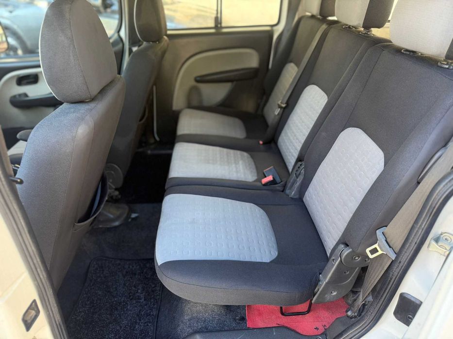 fiat doblo 1.3 jtd 5 lugares