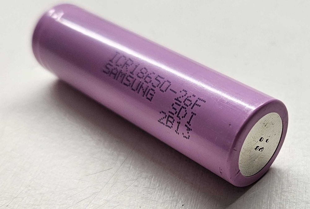 Ogniwa Li-ion 18650 Samsung 2600mAh z blaszkami lub bez