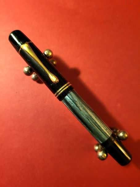 Pióro Pelikan 100N z lat 40. XX wieku