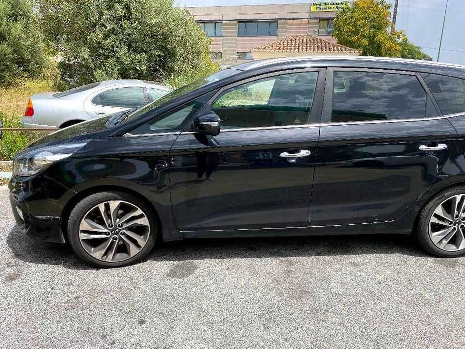 Kia carens 1.7 eco dynamics