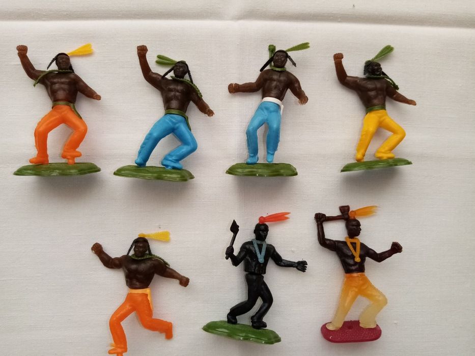 Солдатики СССР, индейцы разборные.