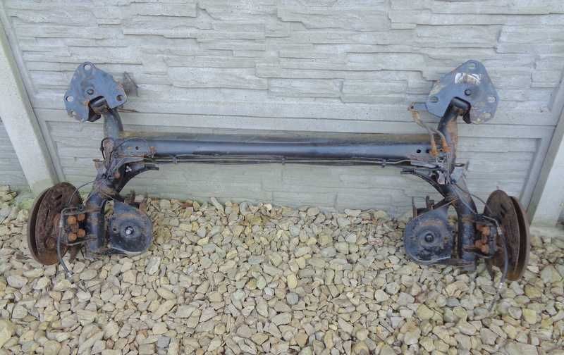 Kangoo II 2 belka oś zawieszenia tył