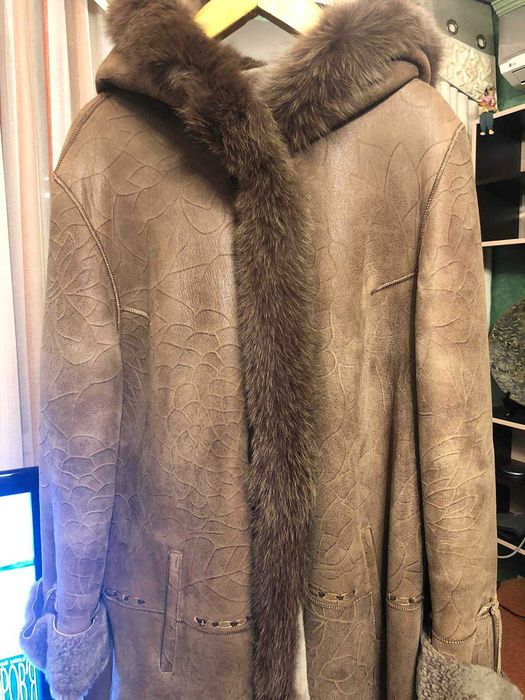 Дубленка женская.