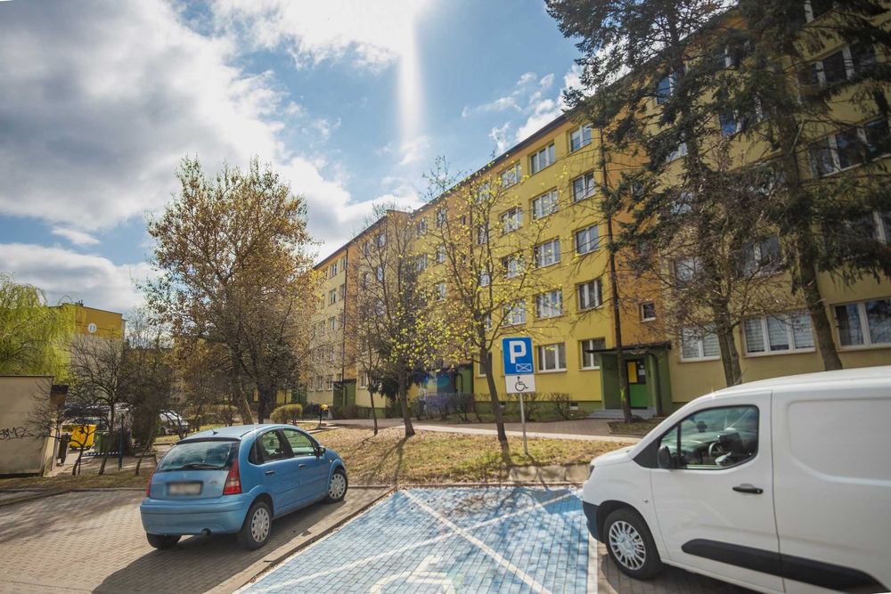 Mieszkanie z ogródkiem * 4-pok *  * 59 mkw * Parter * ul. Leszczynowa * po remoncie