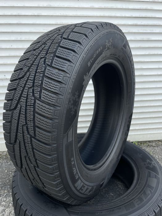 Продам комплект шин Kumho 185/65/14