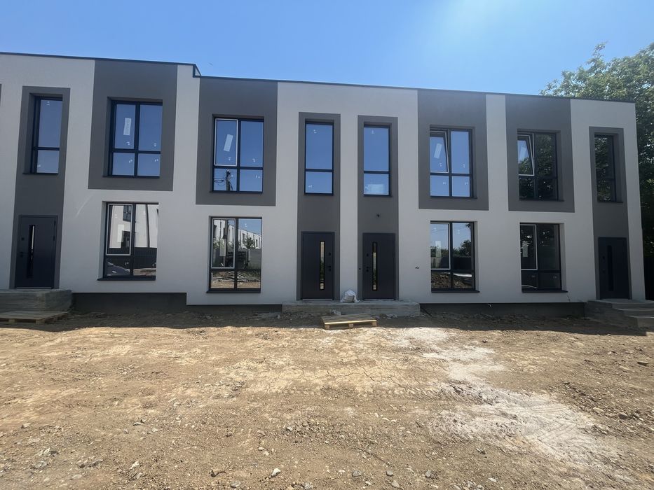 Продаж 2 поверхового Таунхауса 130кв..м Зарванці