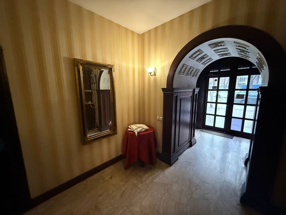 Продам Помещение 165,7м2 Кафе Красная Линия Рабочая