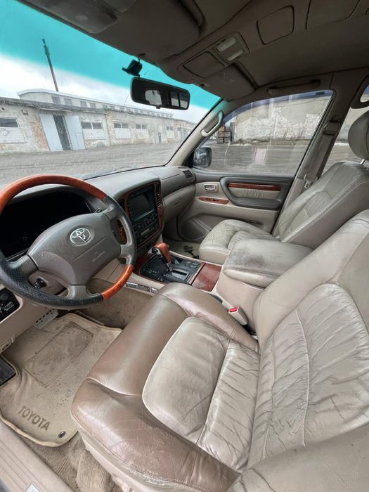 Тойота лендкрузер 100 ювілейна