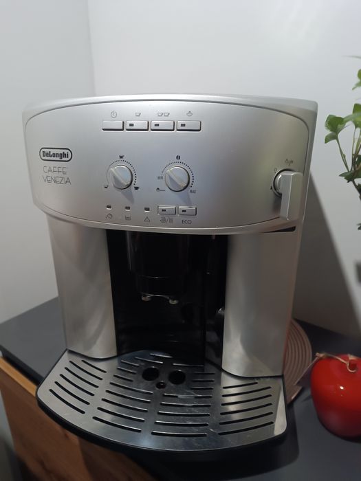 Ekspres DeLonghi