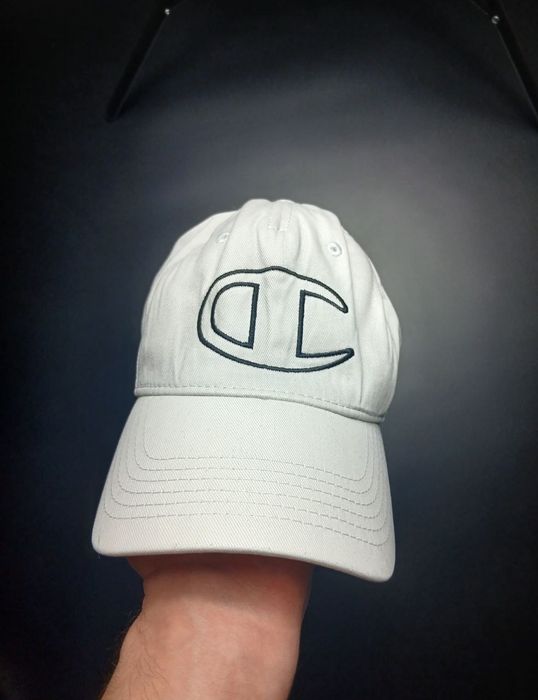 Оригінальна біла кепка Champion big logo