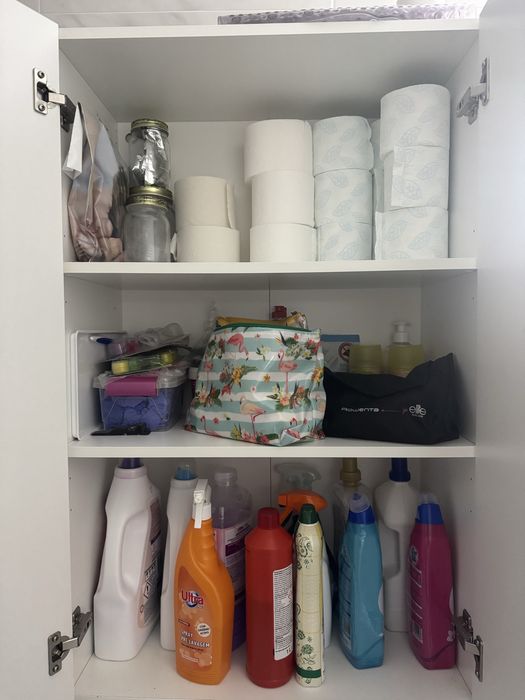 Vendo movel com arrumacao para maquina de lavar roupa