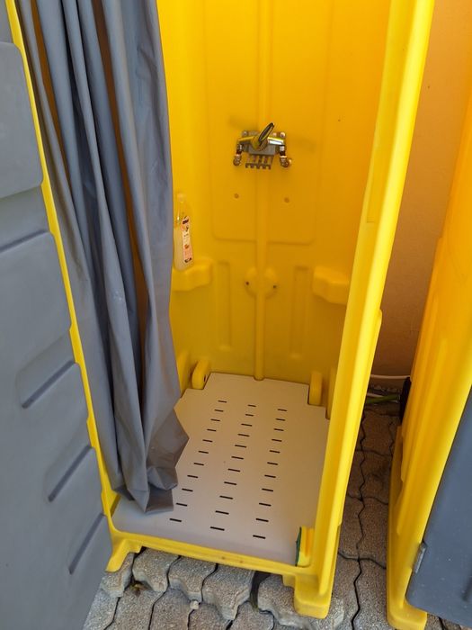 Sanita e duche portatil