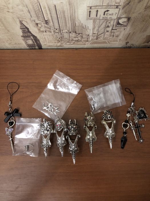 Продам готические украшения