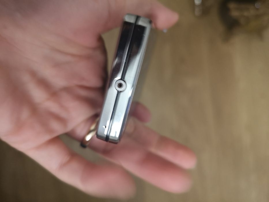 LEVI'S Luxury 'The Original' Collectible Mobile Phone – New/Rare64729890181761123