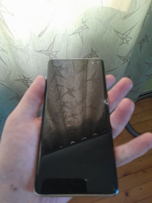 Телефон Samsung s10+ розбитий екран