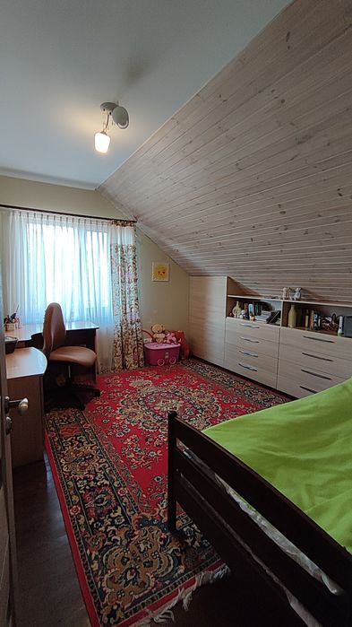 Продаж будинку в передмісті