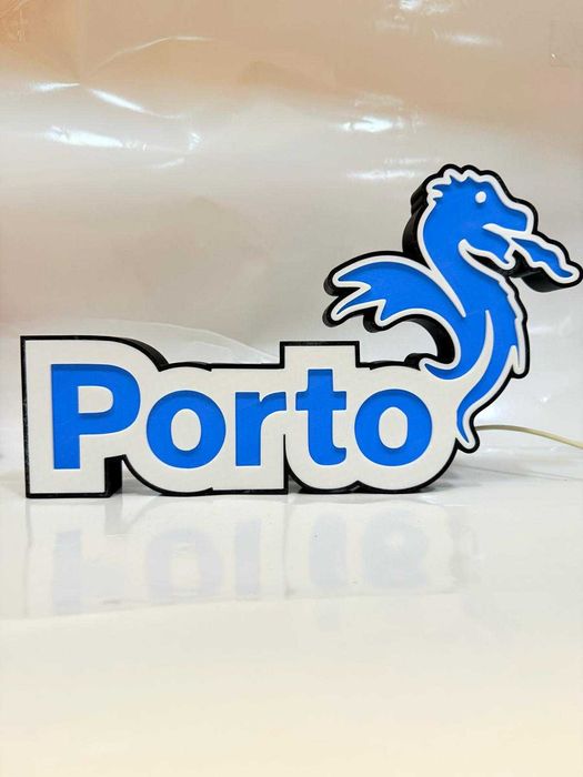 Porto LED Lamp