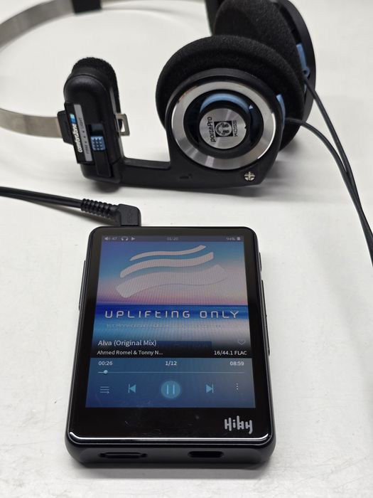 HiBy R3 — портативний Hi-Fi аудіоплеєр