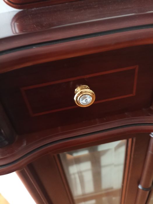 Móvel com vitrine e espelho  vintage