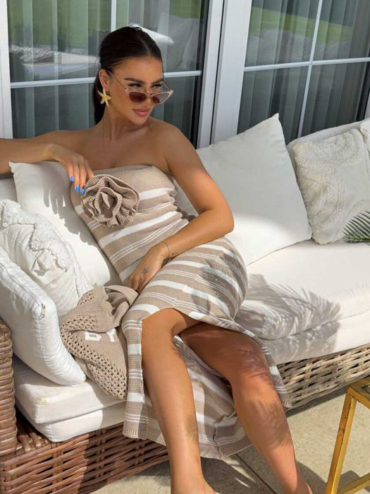 Sukienka By Me Spain beż hiszpanka maxi długa dzianinowa kwiat odpinan