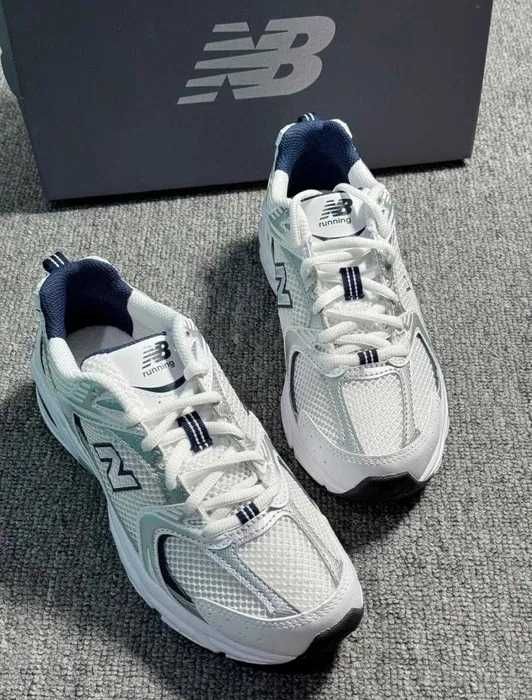 New Balance 530 Biały Silver Navy R.39