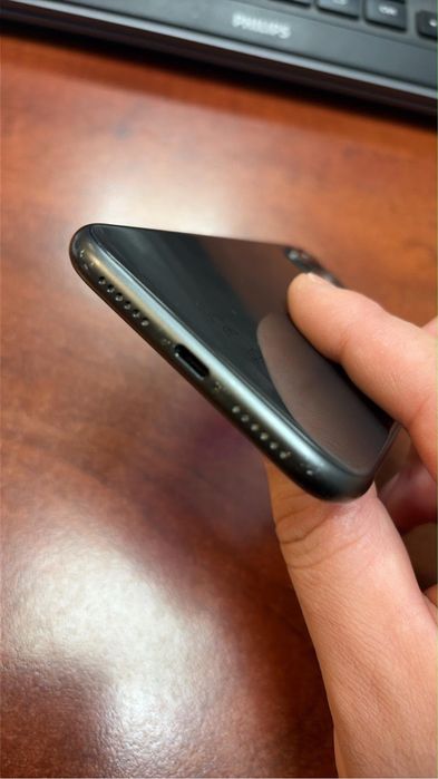Apple Iphone 11 .
