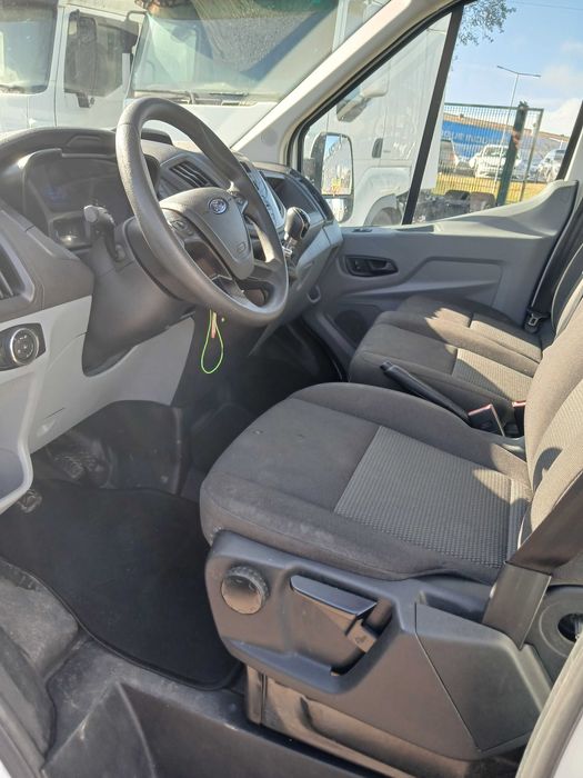 Ford Transit 350-130 ano 2019